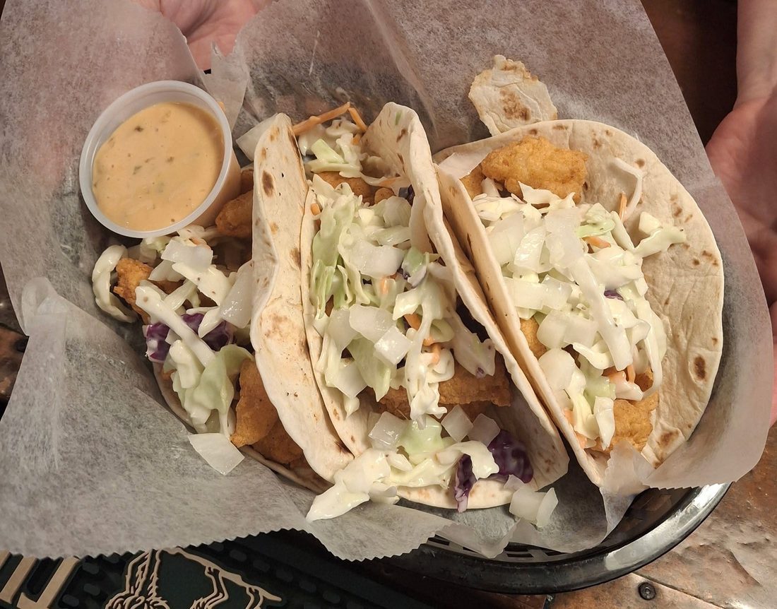 Fish tacos with slaw
